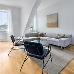 דירה Spacious 3bd Two Level Close To Centre