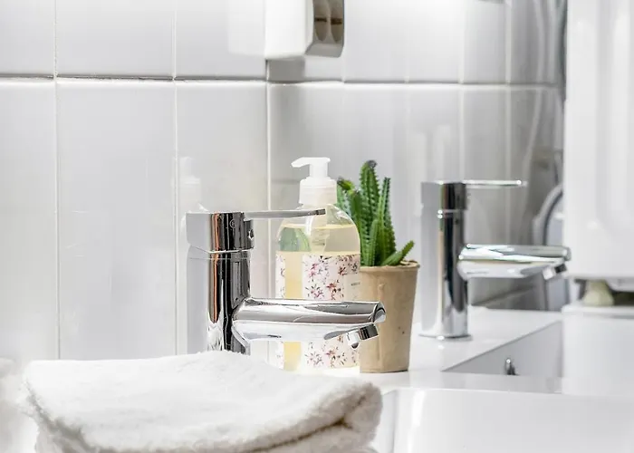 Spacious 3bd Two Level Close To Centre Διαμέρισμα Τρόμσο